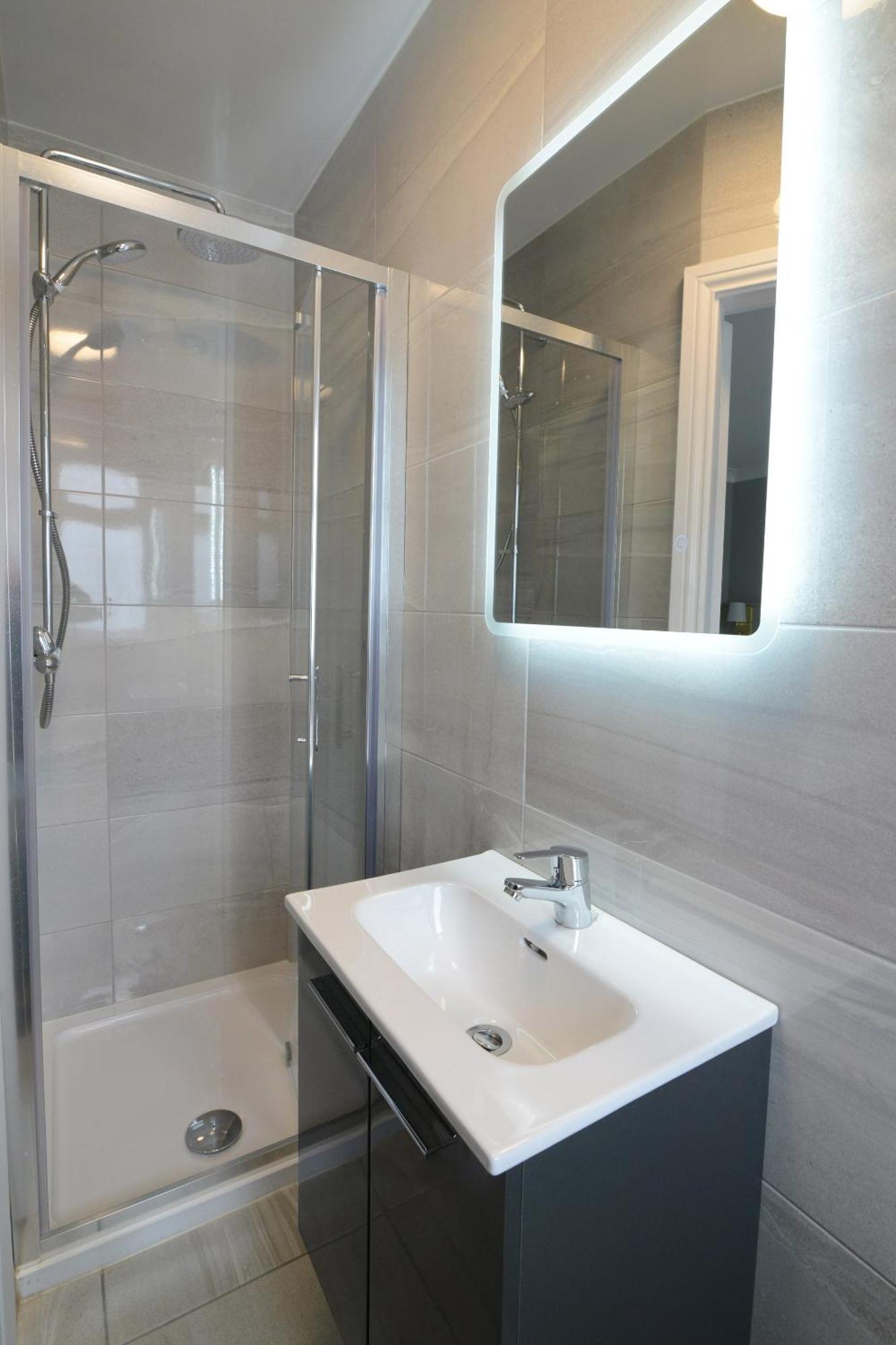 Bed and Breakfast Urban Nest Townhouse Голуэй Экстерьер фото