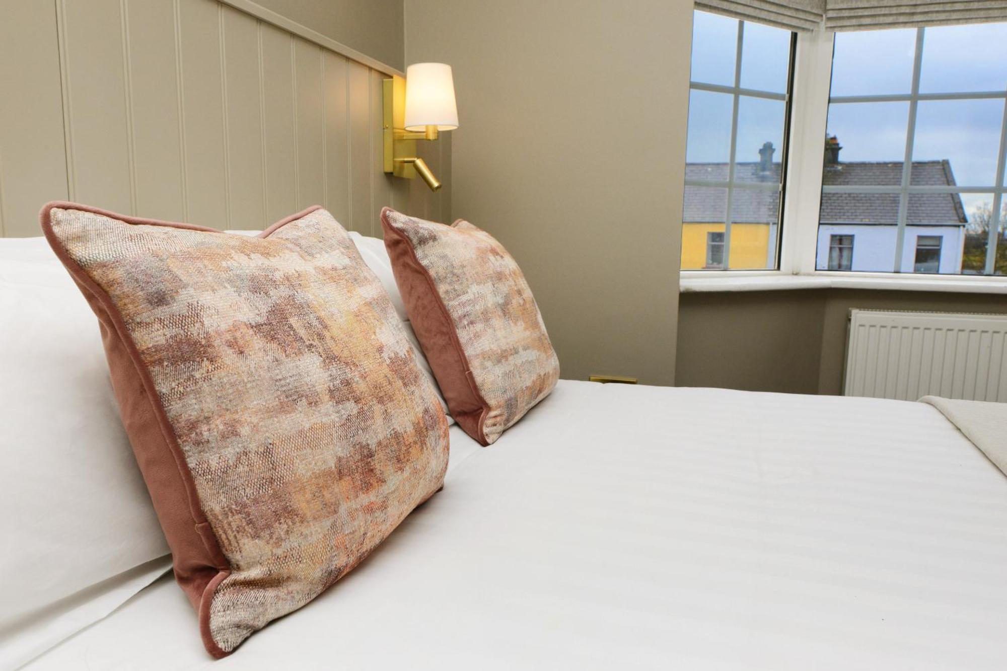 Bed and Breakfast Urban Nest Townhouse Голуэй Экстерьер фото