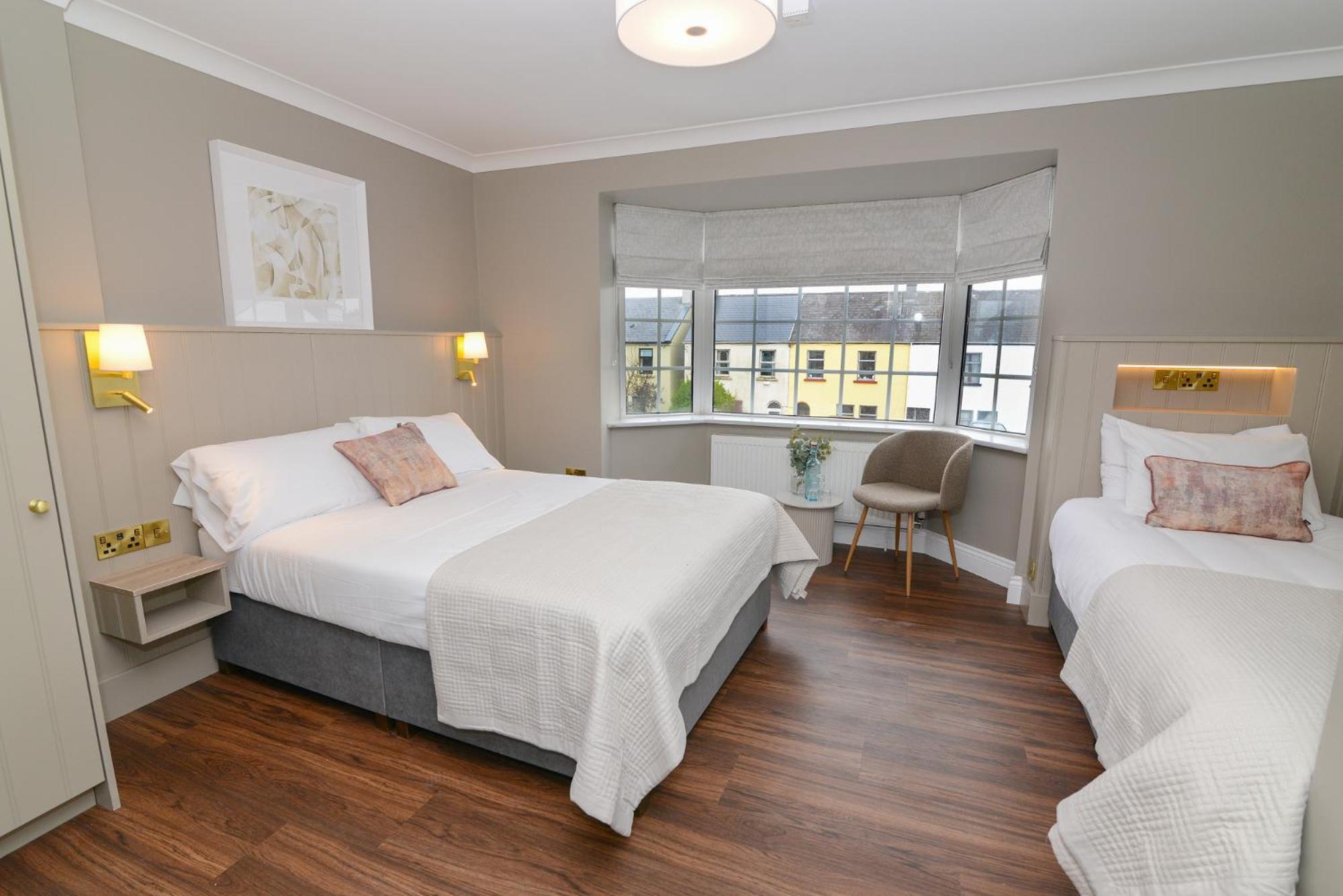 Bed and Breakfast Urban Nest Townhouse Голуэй Экстерьер фото