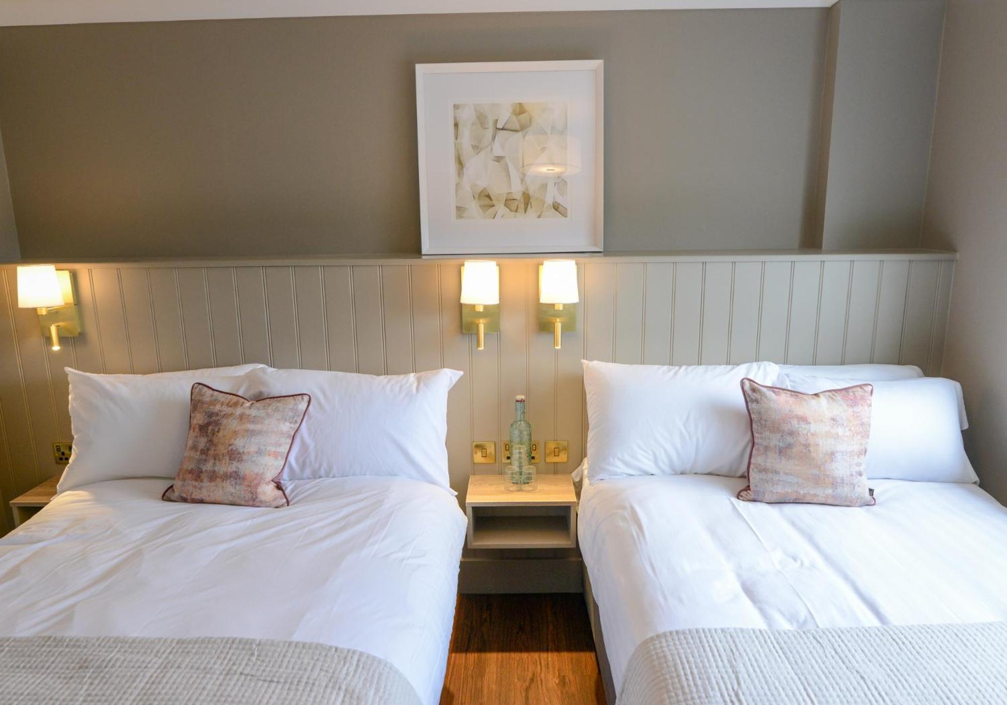 Bed and Breakfast Urban Nest Townhouse Голуэй Экстерьер фото