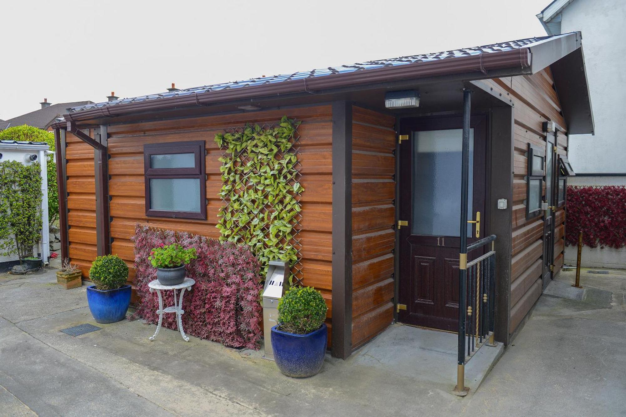 Bed and Breakfast Urban Nest Townhouse Голуэй Экстерьер фото